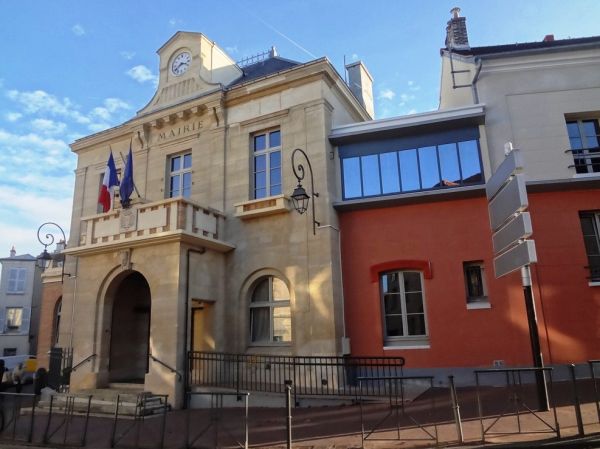 Alt_Chauffeurprivéparis_Location-mariage-Châtillon 92.jpg